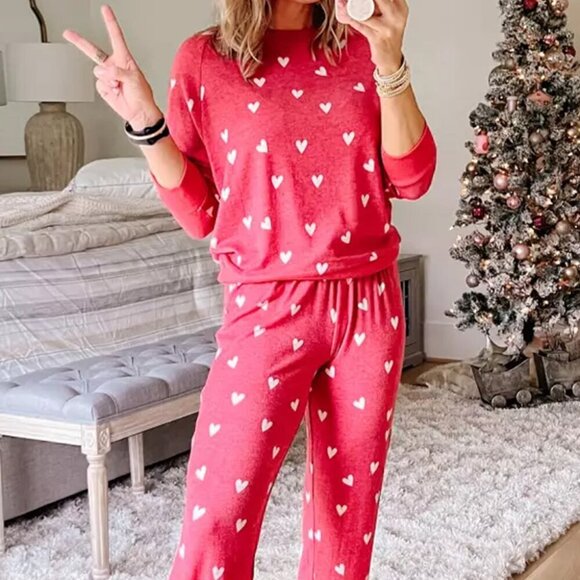 NWT Heart Round Neck Top and Pants With Pockets Pajama Set - Picture 1 of 6